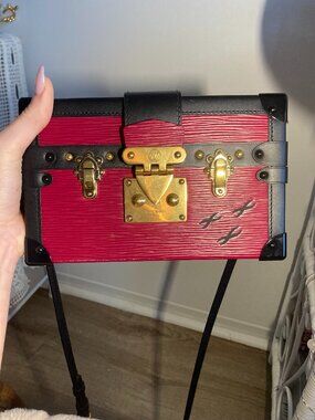 Louis Vuitton Petite Malle